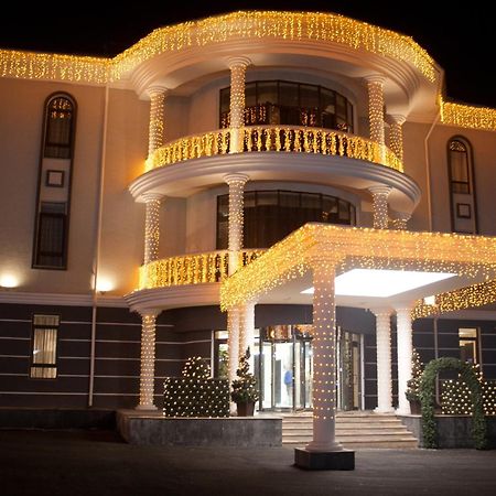 Donatello Boutique Hotel Almaty Exterior foto