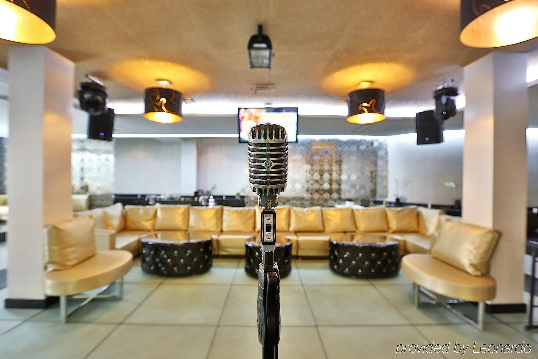 Donatello Boutique Hotel Almaty Exterior foto