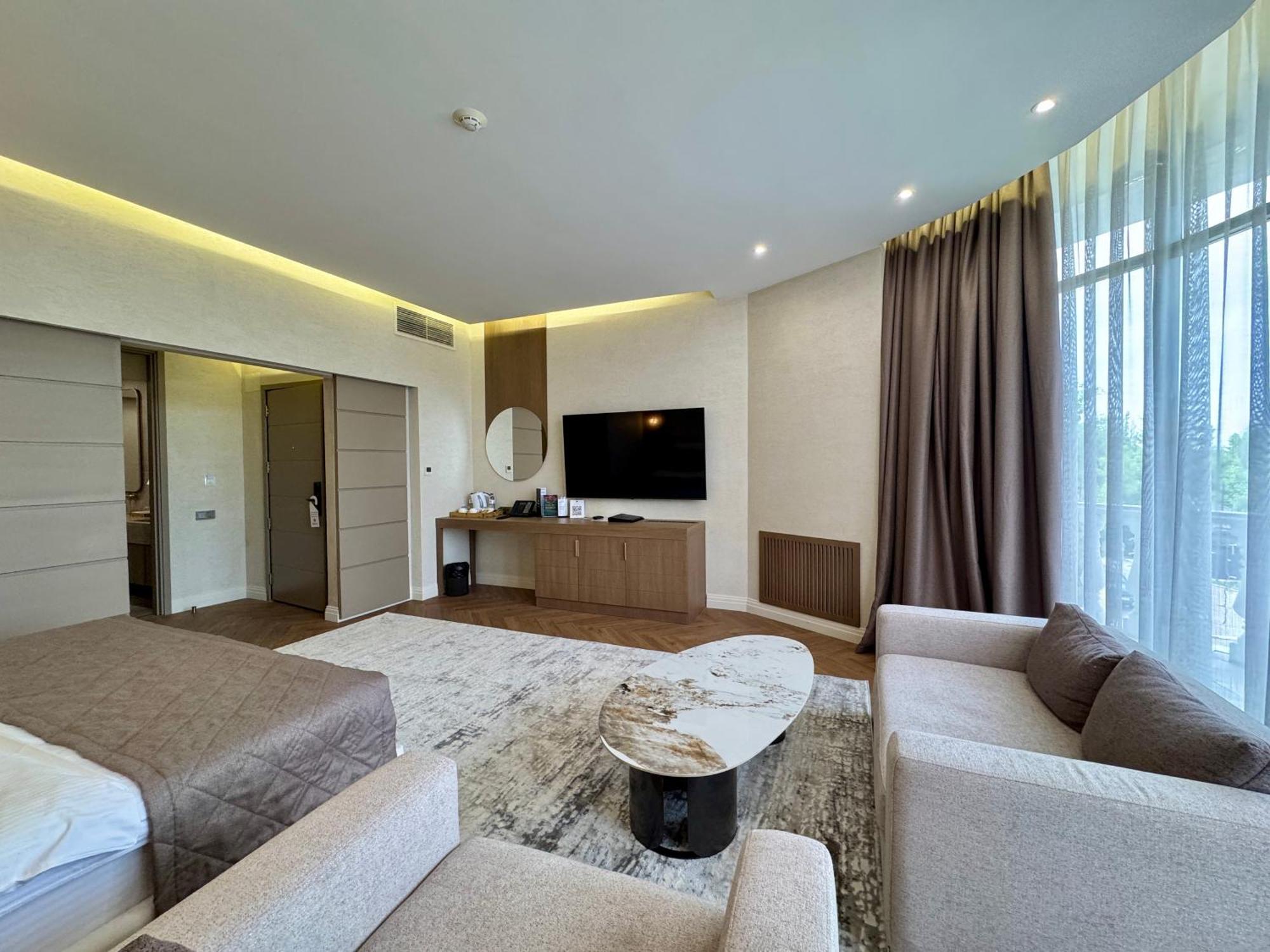 Donatello Boutique Hotel Almaty Exterior foto