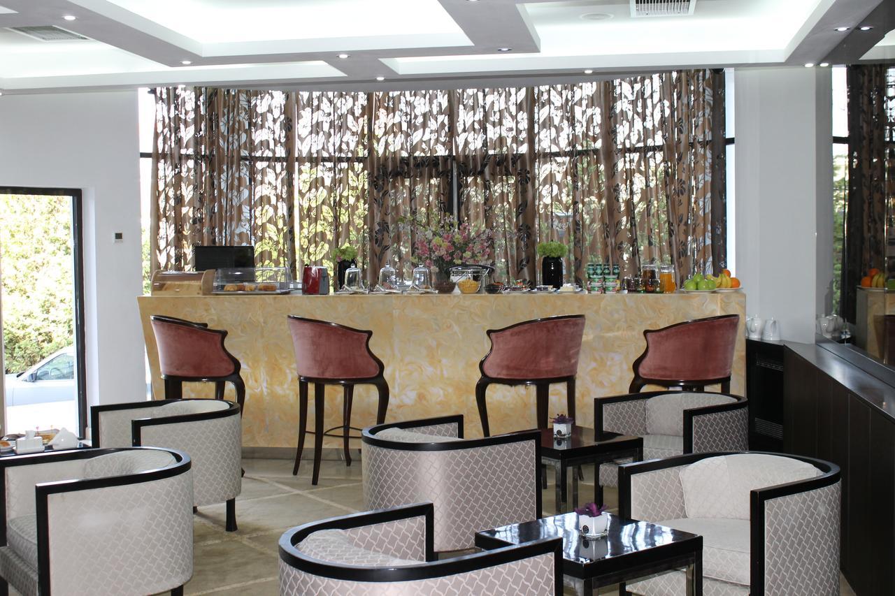 Donatello Boutique Hotel Almaty Exterior foto